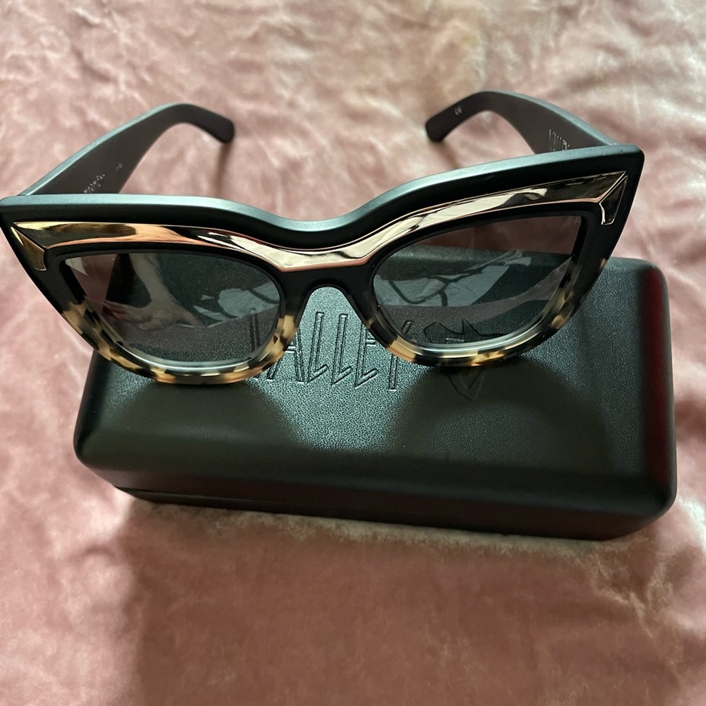 Valley Eyewear Marmont Sunglasses